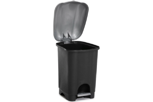 LIXEIRA PEDAL 8 LTS PRETA C/TAP PRATA REF-869