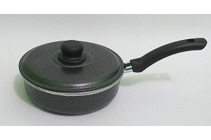 FRIGIDEIRA Nº18 COM TAMPA CRAQUEADA